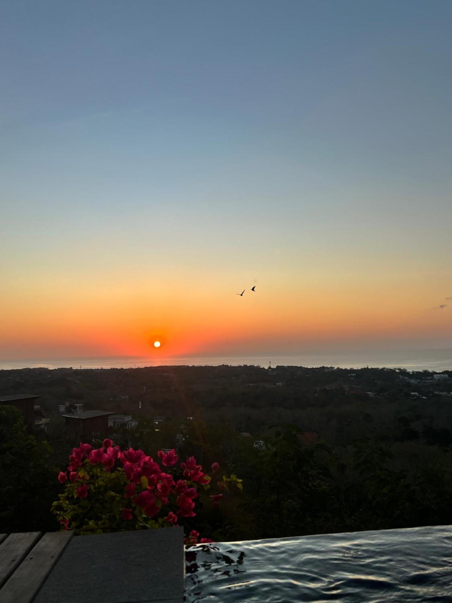 Divinity Villas - Uluwatu, Bali ภายนอก รูปภาพ